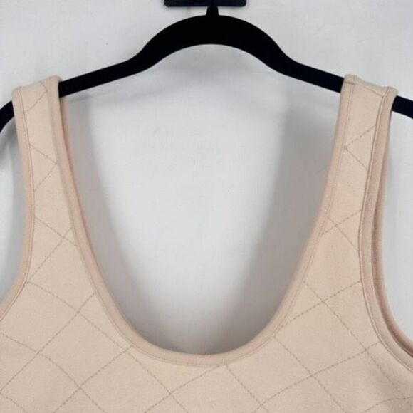 NWT Mono B Quilted Style Cream Cropped Sports Bra Tank Top Medium - Picture 6 of 10